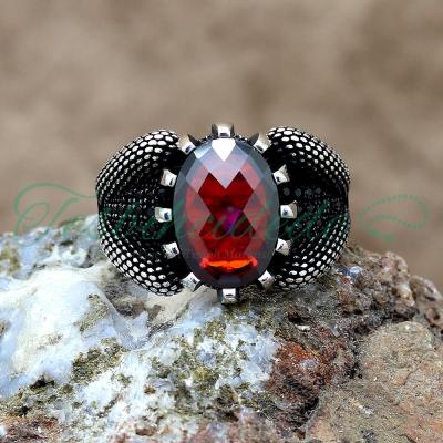 Kartal Pençeli Kırmızı Zirkon Taşlı Gümüş Erkek Yüzük