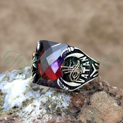 Türk Ve Vatan Yazılı Tuğra Ayyıldız Tasarım Pençeli Zirkon Taşlı Erkek Yüzük